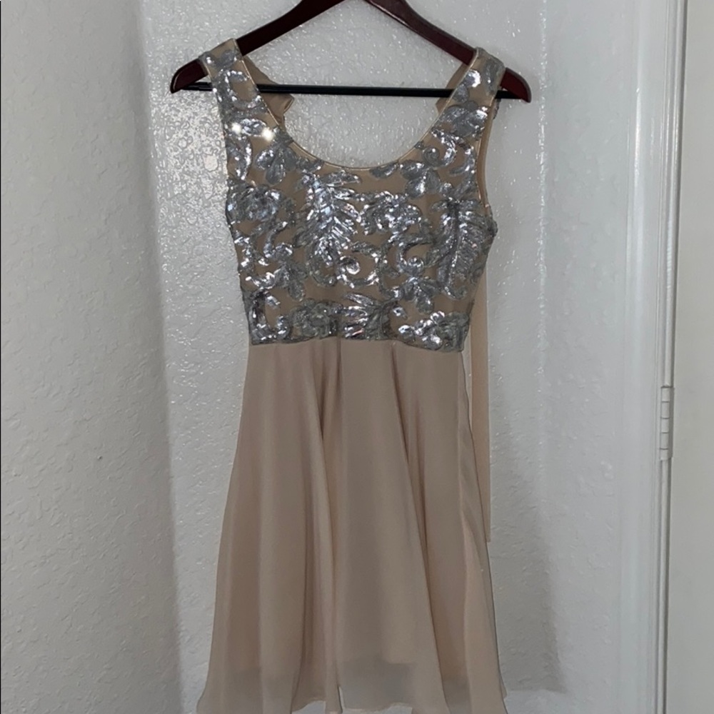 Beautiful, rich quality, sequined party dress!